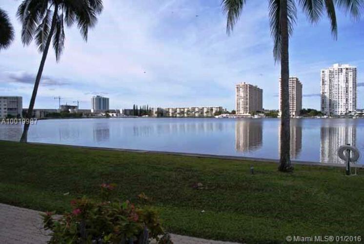Biscayne Cove image #27
