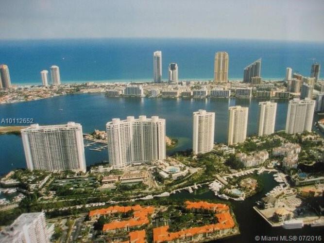 Biscayne Cove image #34