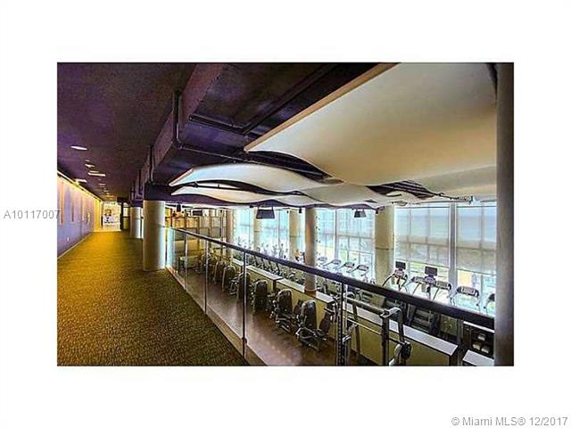 Carillon Center Tower Wellness Resort & Residences image #38