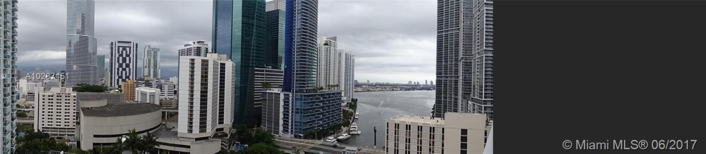 Brickell on the River South image #17