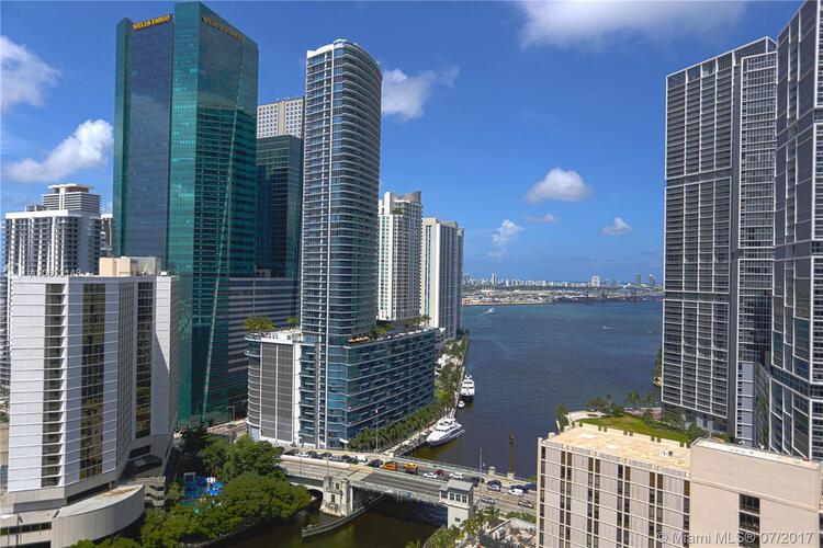 Brickell on the River South image #6