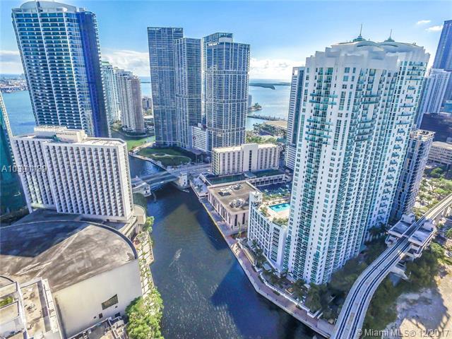 Brickell on the River North image #26