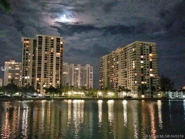 Biscayne Cove image #22