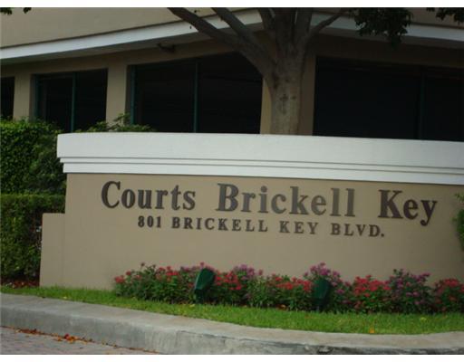 Courts Condo Brickell Key image #1