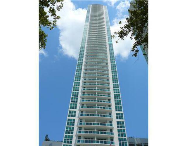 The Plaza on Brickell South image #1