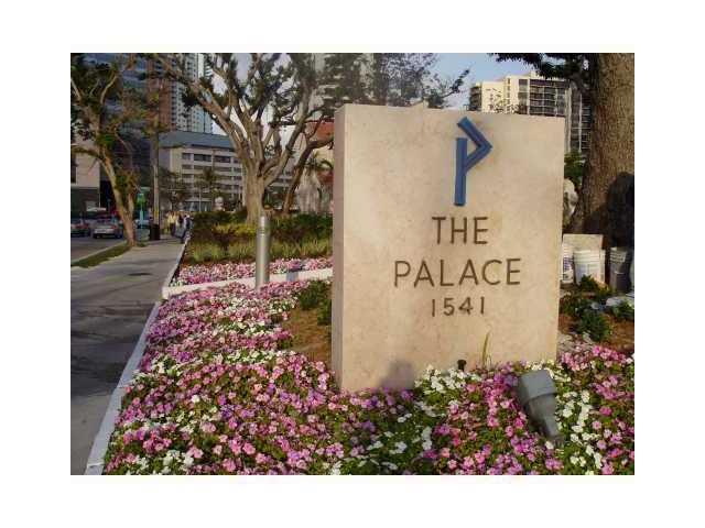 The Palace Condo image #12