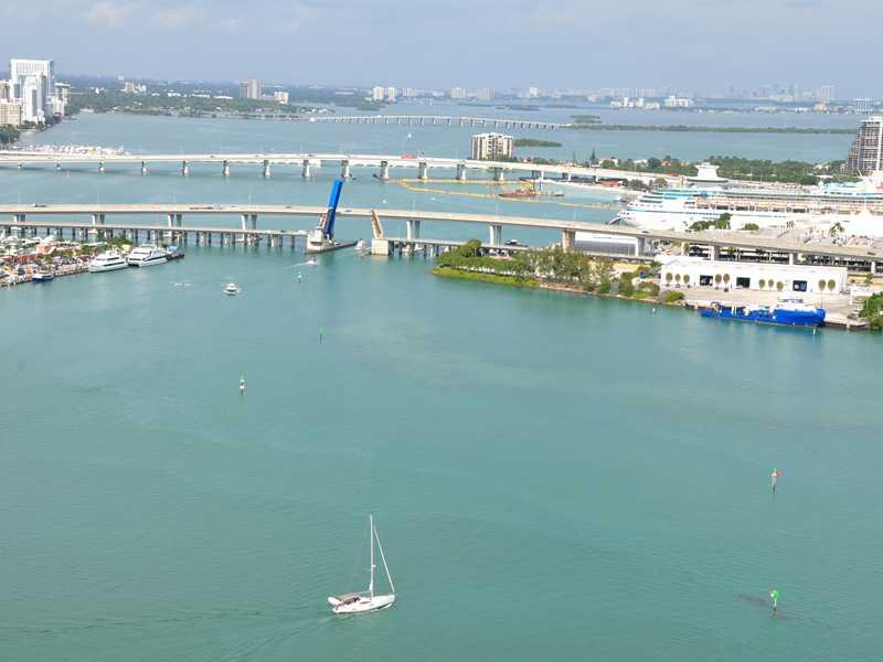 Two Tequesta Point image #9