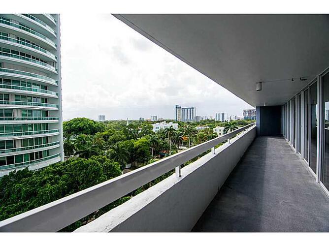 Imperial at Brickell image #5