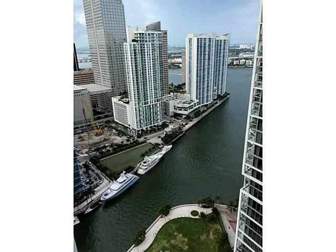 Icon Brickell III (W Miami) image #17