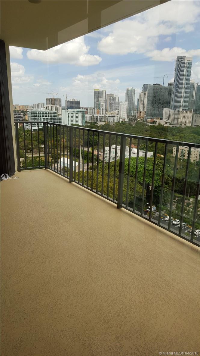 Brickell Place A image #19