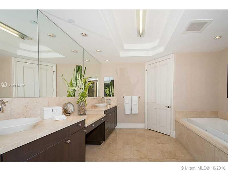 One Bal Harbour image #22