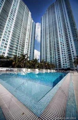 The Plaza on Brickell South image #4