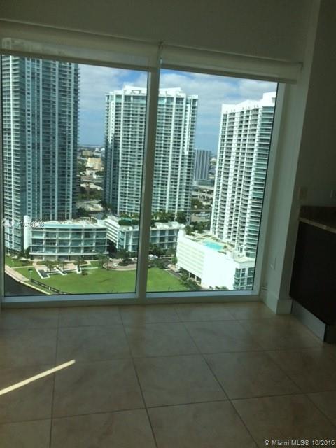Brickell on the River South image #4