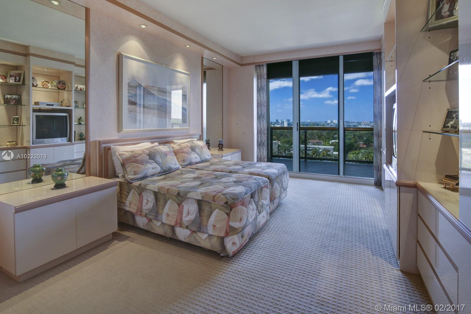 Bal Harbour Tower image #22