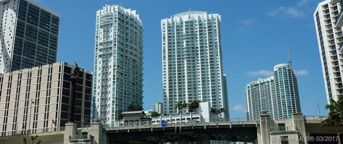 Brickell on the River South image #16