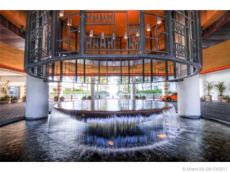 Carillon Center Tower Wellness Resort & Residences image #23