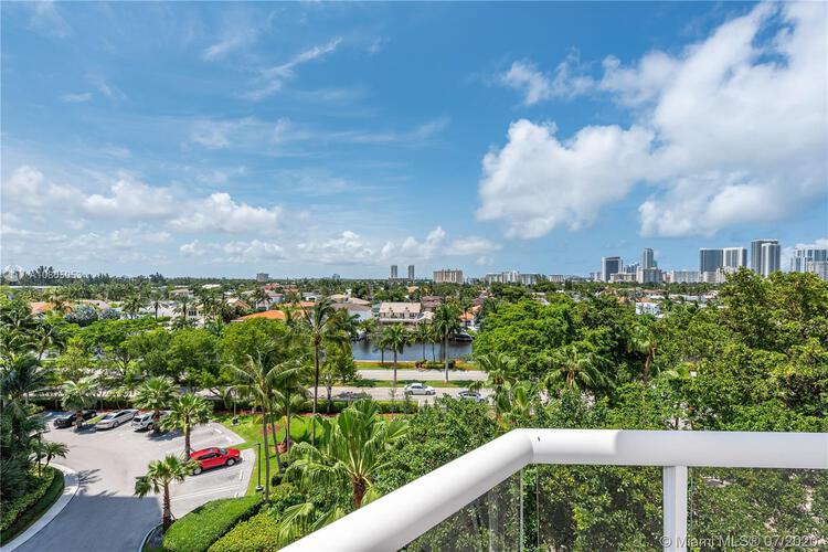 Portsview at the Waterways Unit #616 Condo in Aventura | CondoBlackBook