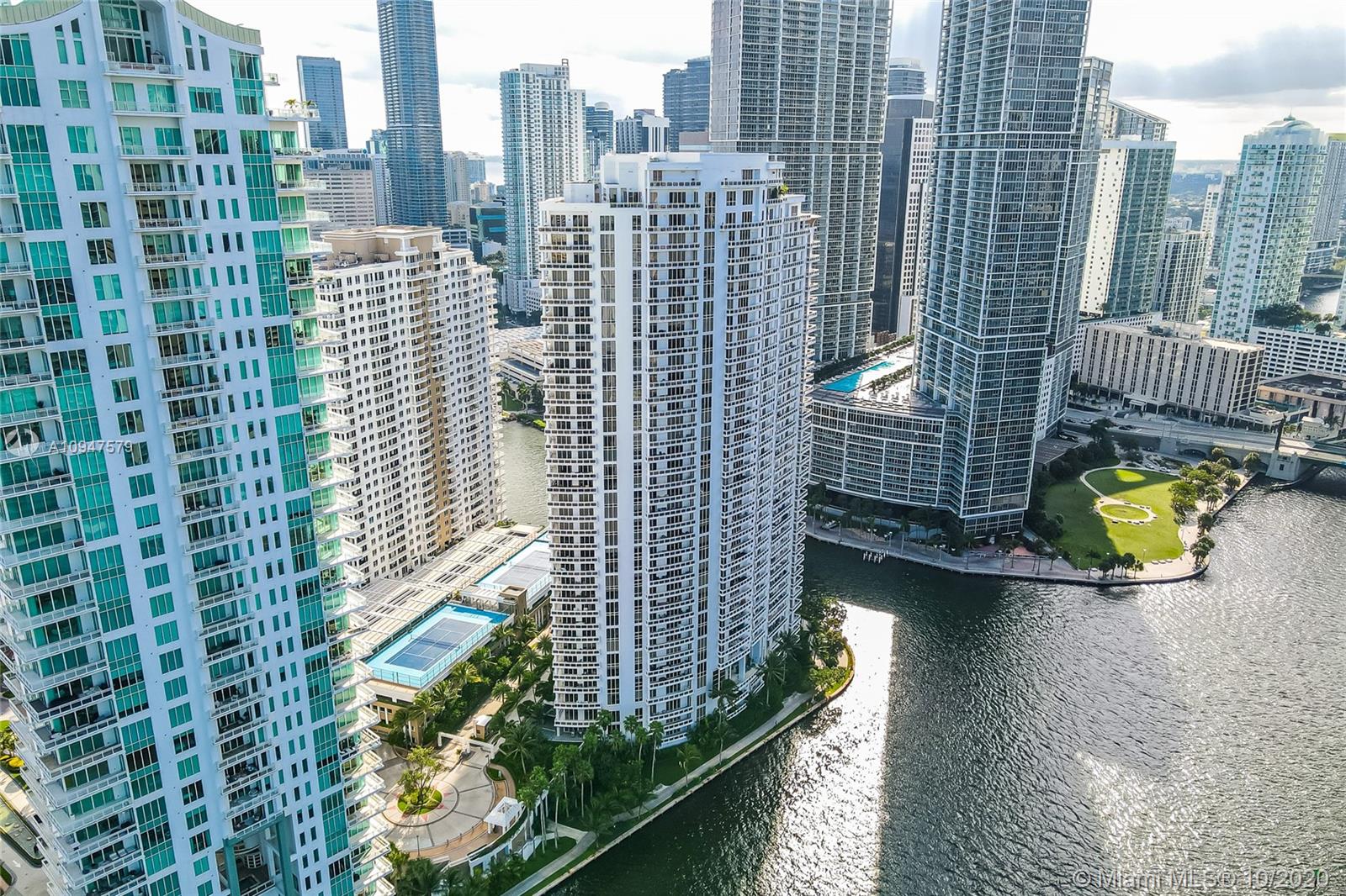 Carbonell Unit 3507 Condo For Sale In Brickell Key Miami Condos Condoblackbook