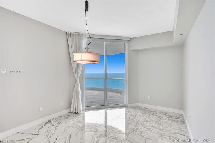 Turnberry Ocean Colony image #31