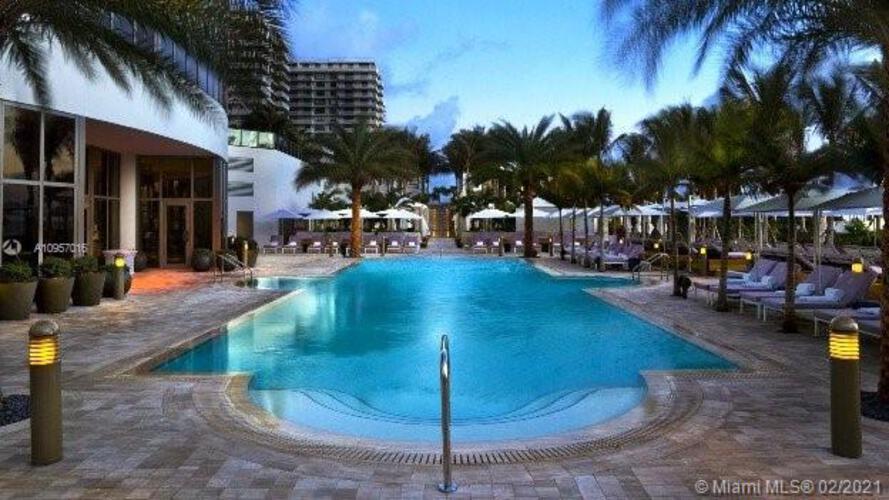 One Bal Harbour image #17