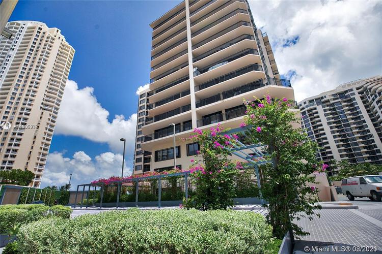 Brickell Key II Unit #1702 Condo for Rent in Brickell Key - Miami