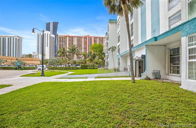 Avila Condo Unit #106 Condo for Sale in Sunny Isles Beach | CondoBlackBook