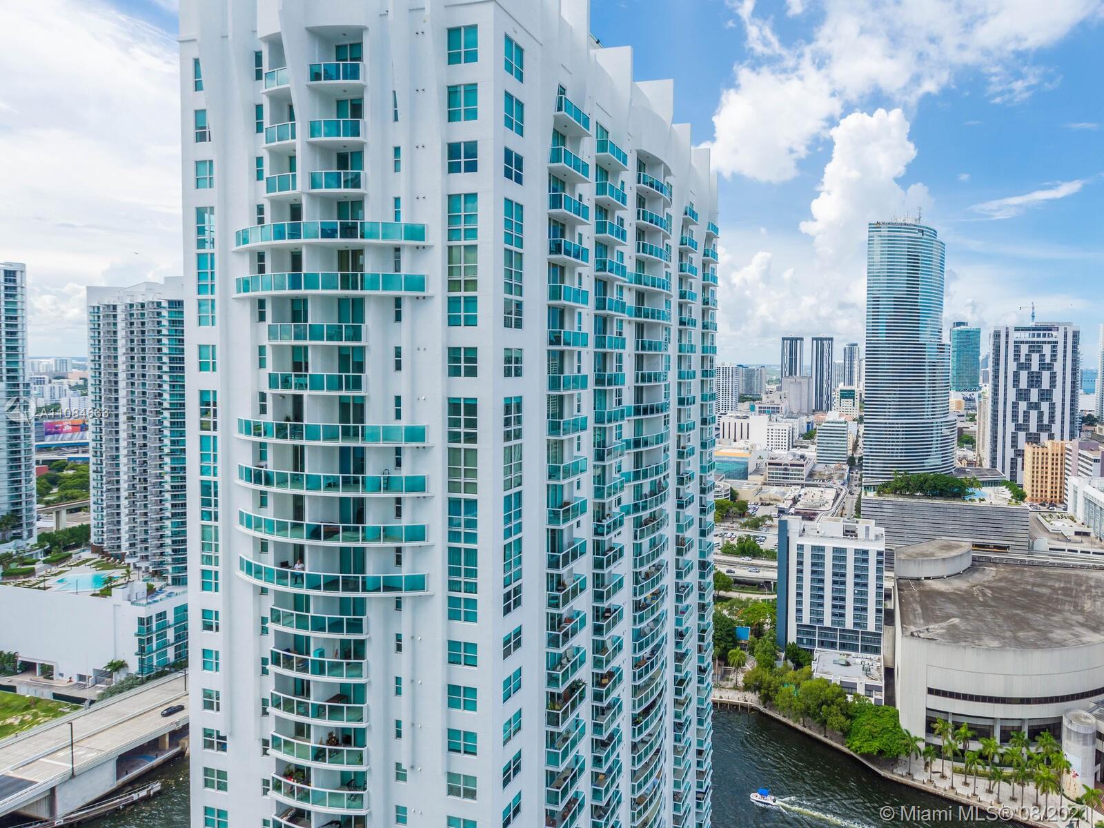 Brickell on the River South image #73