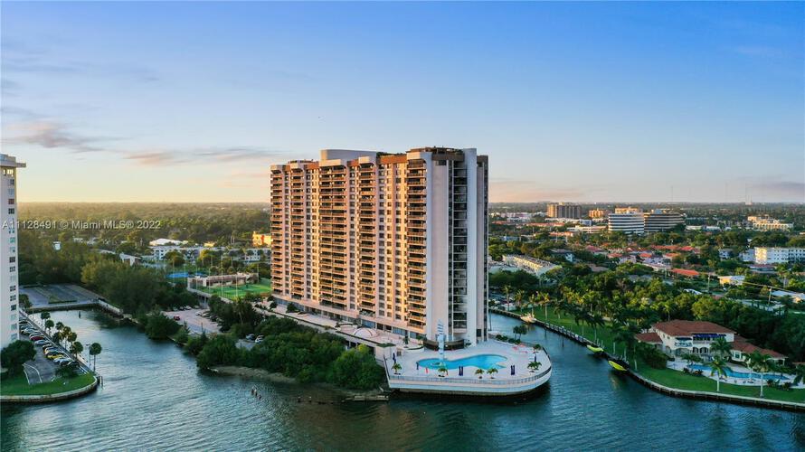 Cricket Club Miami Unit #1401 Condo for Sale in Biscayne Corridor North -  Miami Condos | CondoBlackBook