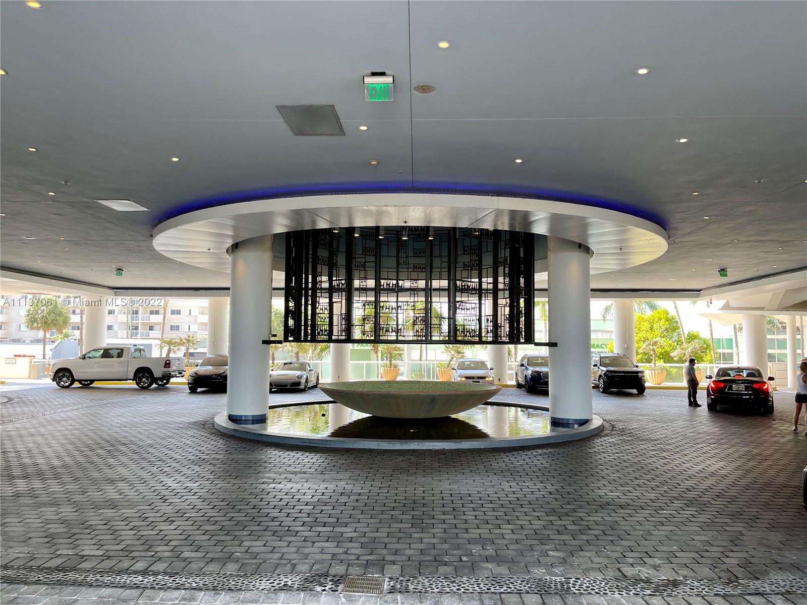 Carillon Center Tower Wellness Resort & Residences image #37