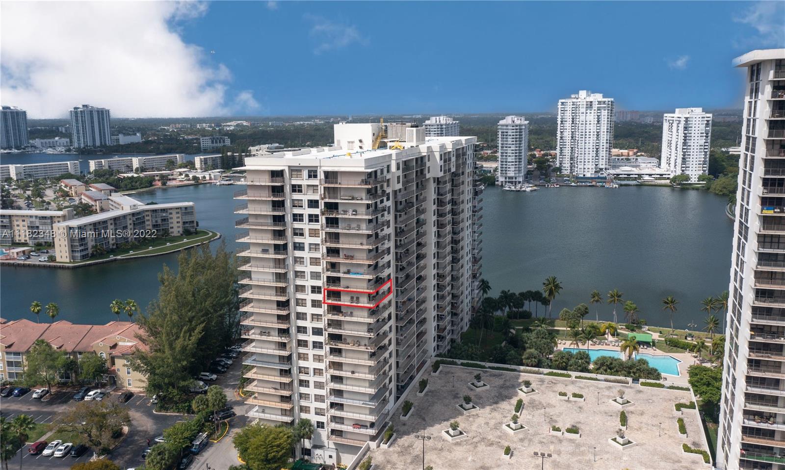 Biscayne Cove image #34