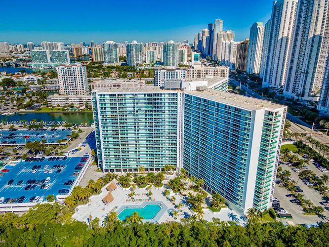 Explore Arlen House: Your Perfect Getaway in Sunny Isles Beach