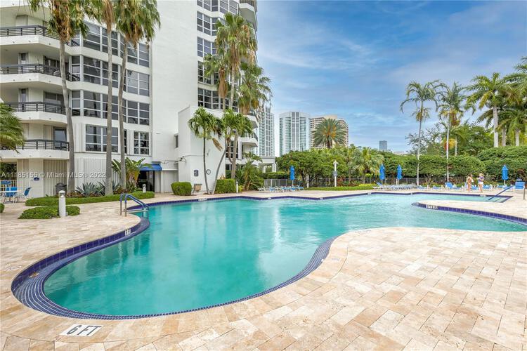 Mystic Pointe 400 Unit #307 Condo in Aventura | CondoBlackBook