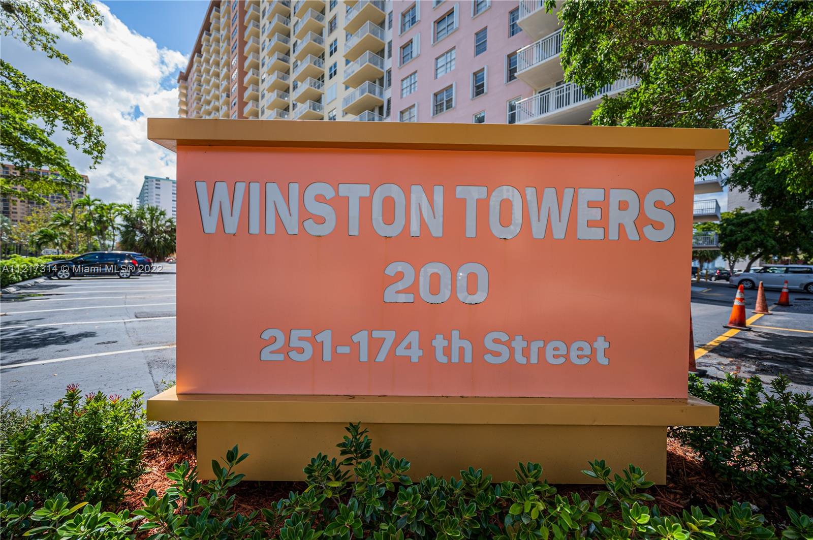 Winston Towers image #46