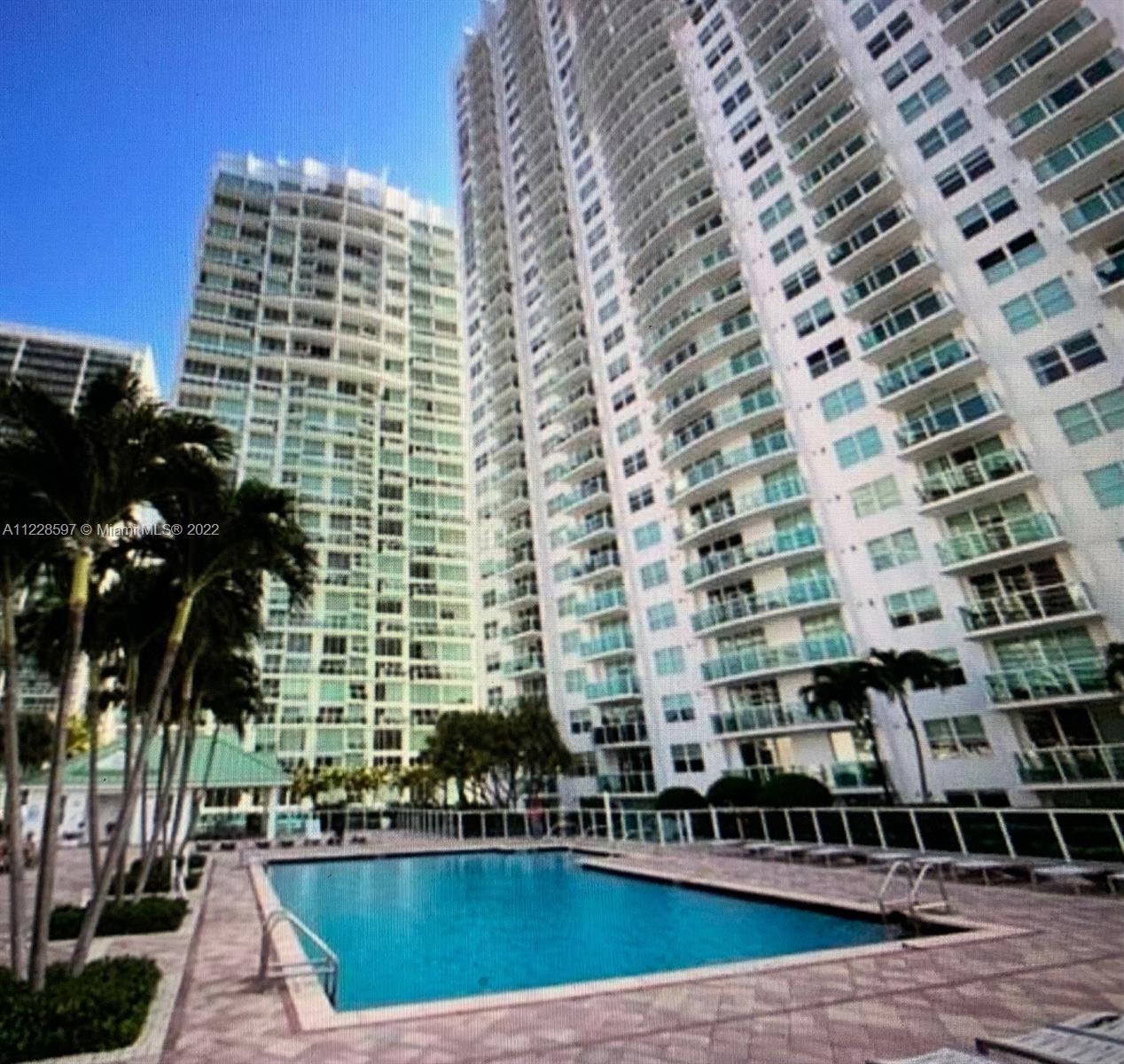 Brickell on the River North image #8