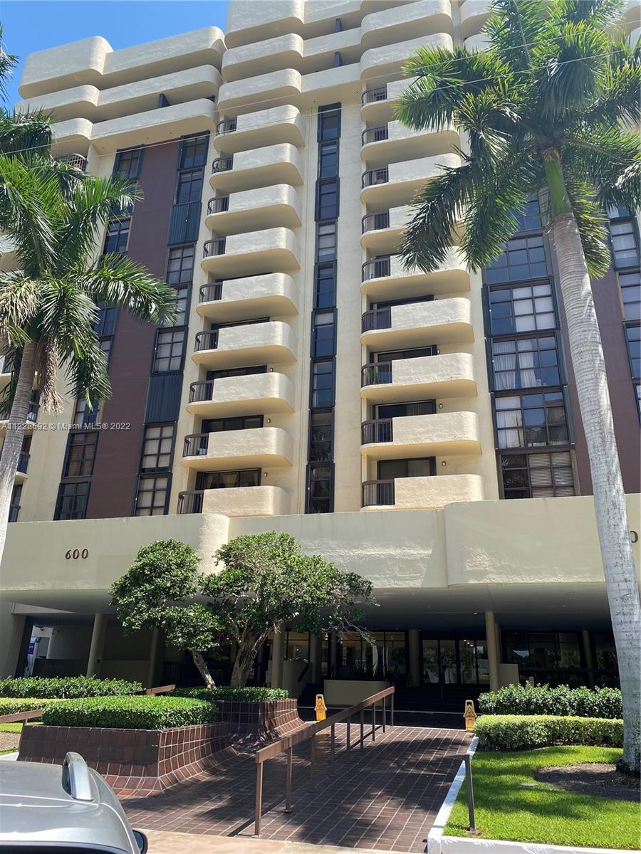 Biltmore II Unit #1116 Condo for Rent in Coral Gables | CondoBlackBook