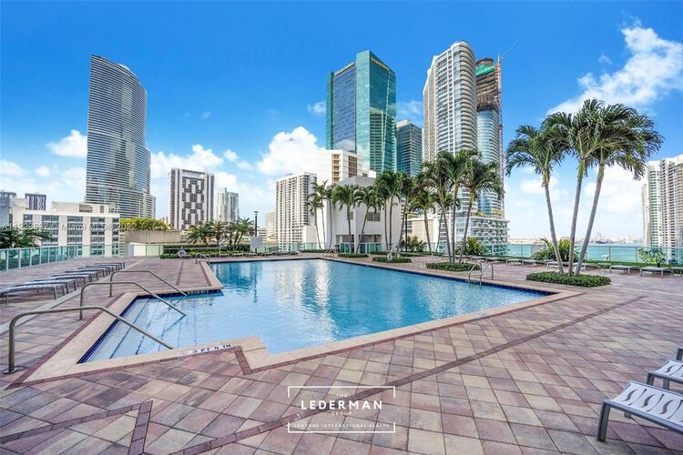 Brickell on the River North image #15