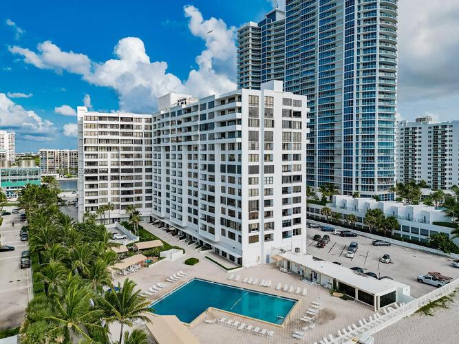 Alexander Towers Unit #912 Condo in Hollywood Beach - Hollywood Condos ...