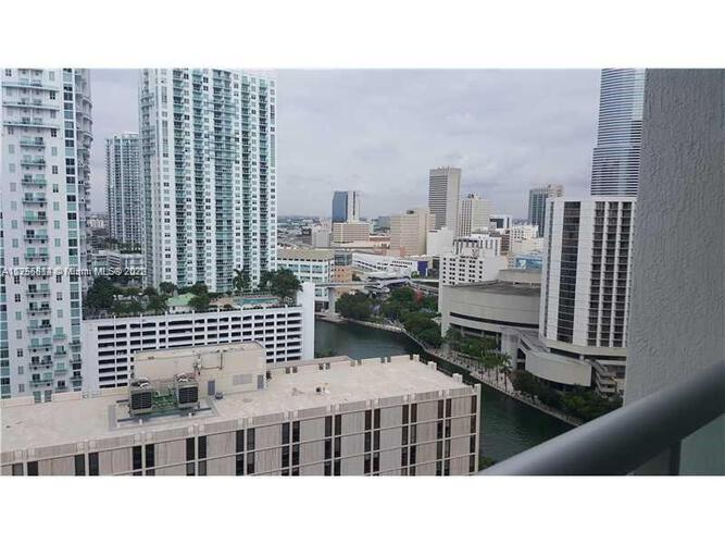 Icon Brickell III (W Miami) image #7