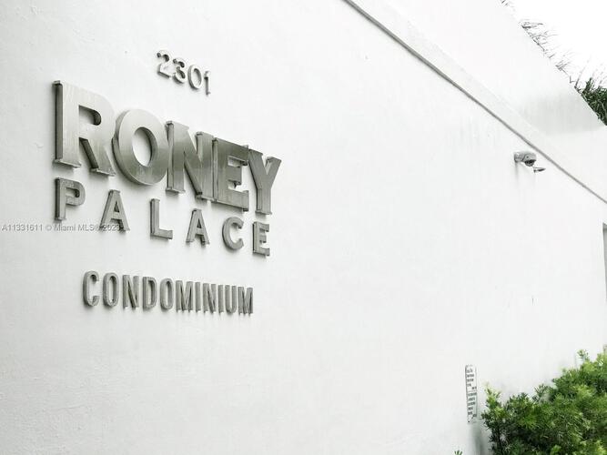 Roney Palace image #17
