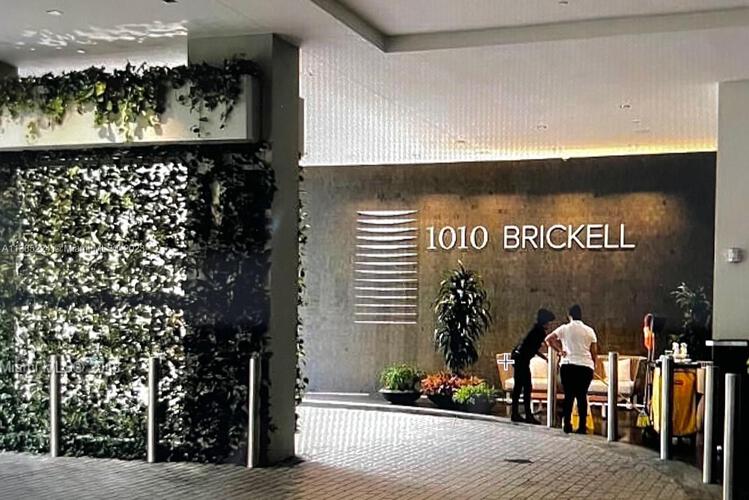 1010 Brickell image #26