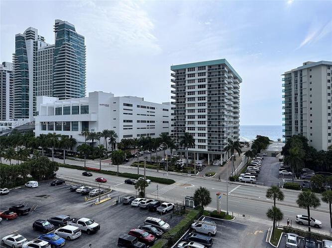 Hallmark of Hollywood Unit 620 Condo in Hollywood Beach Hollywood