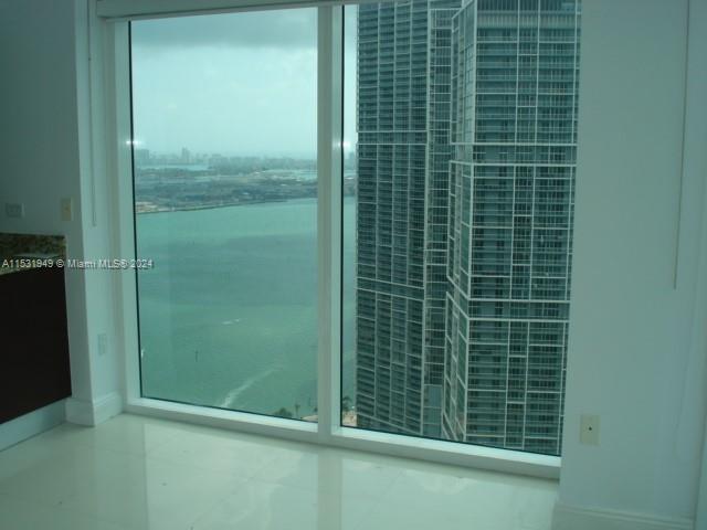Brickell on the River South image #3