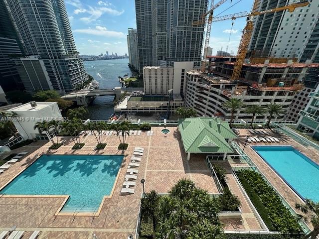 Brickell on the River North image #24