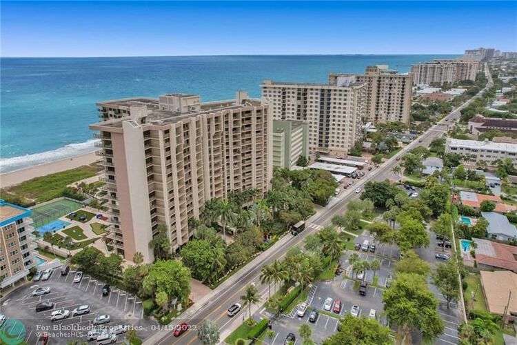 Hampton Beach Club Unit 506 Condo for Sale in Pompano Beach